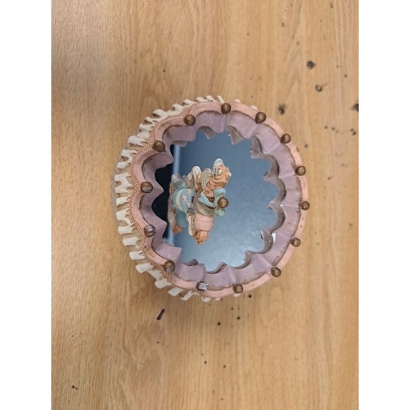 Vtg Emson Mirrored Magnetic Musical Carousel Horse Music Box. A1 - Picture 3 of 5